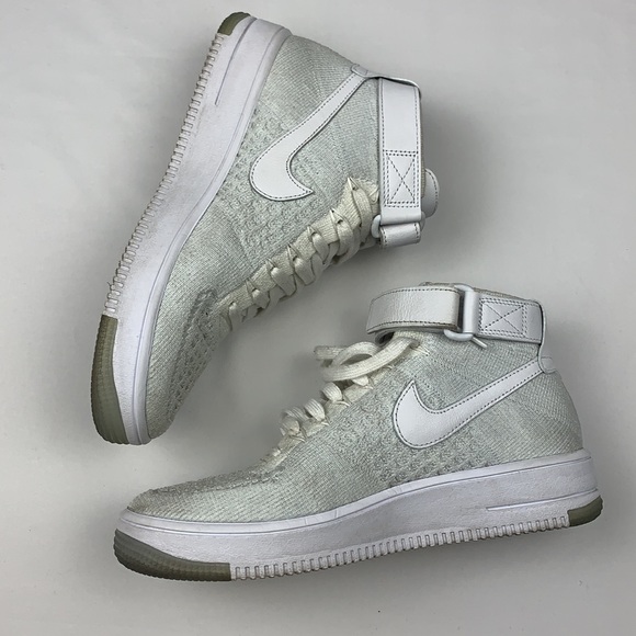 Nike Air Force 1 Flyknit - Picture 4 of 7